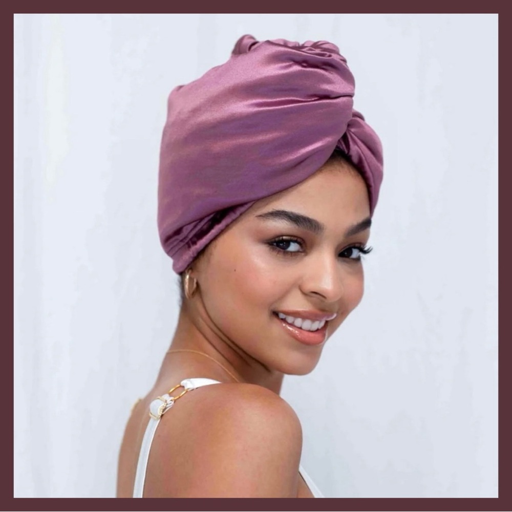 NWT Muaves all satin hair wrap 🦋🎀💜